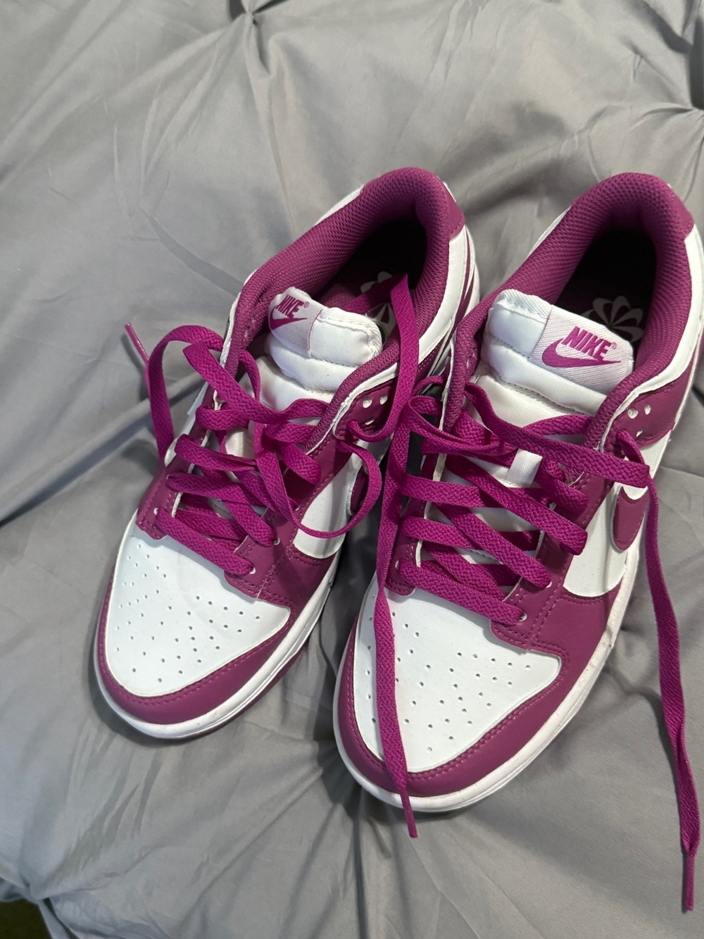 Nike dunk purple and white